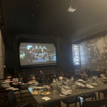 The Prewitt - Dining room - Steakhouses Near Me - Plainfield, Indiana