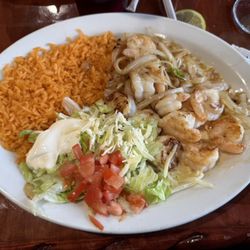 San Pedro Mexican Restaurant - Cheesy shrimp plate