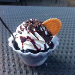 Eiscafé Arktis - Heidelbeerbecher