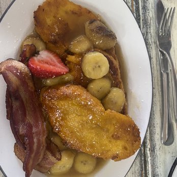 The Rooster - Banana Brûlée French Toast - American Near Me - Naples, Florida