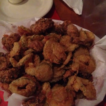 Pappy's Cafe - 1/2 fried mushrooms, 1/2 fried pickles - American Near Me - Houston, Texas