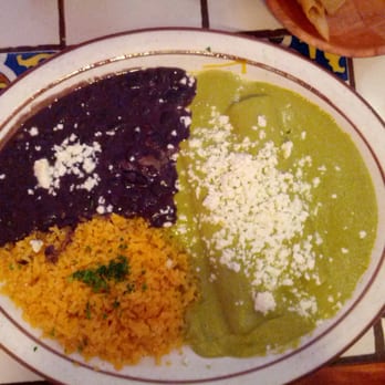 La Cabañita - Enchiladas poblanas - Mexican Near Me - Glendale, California La Cabañita - Enchiladas poblanas - Mexican Near Me - Glendale, California