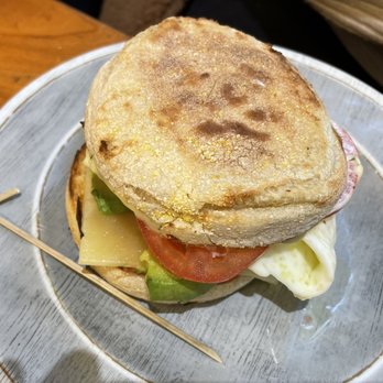Mon Vert Cafe - Egg sandwich - Cafes Near Me - Woodstock, Vermont