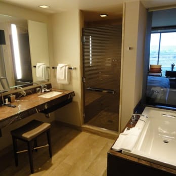 M Resort - Bathroom & shade comes down between bdroom & bathroom - Hotels Near Me - Henderson, Nevada M Resort - Bathroom & shade comes down between bdroom & bathroom - Hotels Near Me - Henderson, Nevada