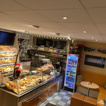 Bäckerei Cafe Moin Moin - Tresen - Bakeries Near Me - Hamburg, HH Bäckerei Cafe Moin Moin - Tresen - Bakeries Near Me - Hamburg, HH
