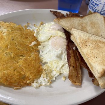 Jerry's Country Kitchen - Breakfast & Brunch Near Me - Carrollton, Georgia Jerry's Country Kitchen - Breakfast & Brunch Near Me - Carrollton, Georgia