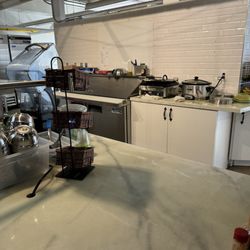 Thania’s Juice Bar