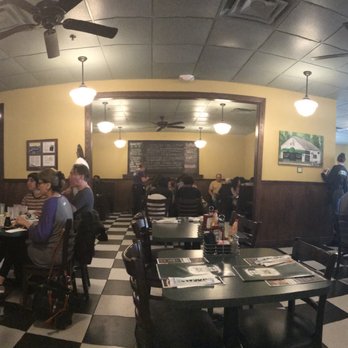 Metro Diner - American Near Me - Altamonte Springs, Florida