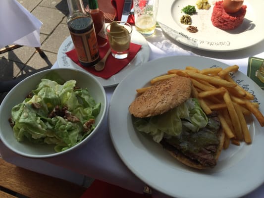 L'Entrecôte et les Dames by null