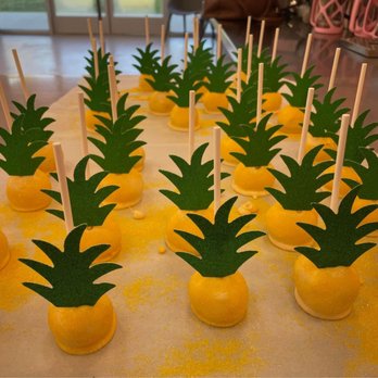 Heidi’s Cupcakery - pineapples on sticks - Bakeries Near Me - Live Oak, Florida Heidi’s Cupcakery - pineapples on sticks - Bakeries Near Me - Live Oak, Florida