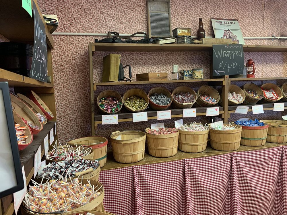 CUZZIN’S CANDY STORE Updated August 2024 111 Main Ave S, Park