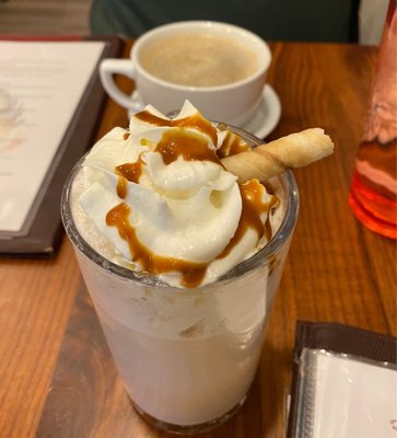 Bella's Cafe by null
