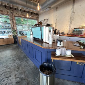East Pole Poncey Highland - Bar - Coffee Roasteries Near Me - Atlanta, Georgia