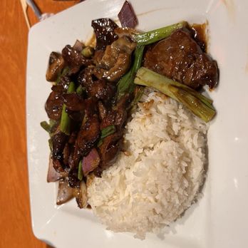 Big Bowl - Mongolian Beef. Very tender. - Chinese Near Me - Schaumburg, Illinois