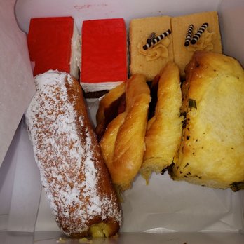 Liliha Bakery - Bakeries Near Me - Honolulu, Hawaii Liliha Bakery - Bakeries Near Me - Honolulu, Hawaii