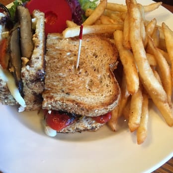 Baxter's Bar & Grill - The yummy portobello brie melt - Bars Near Me - Baxter, Minnesota