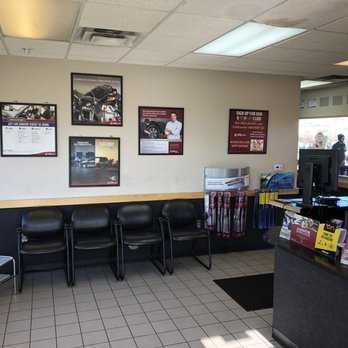 Jiffy Lube - Lobby - Oil Change Stations Near Me - Parker, Colorado Jiffy Lube - Lobby - Oil Change Stations Near Me - Parker, Colorado