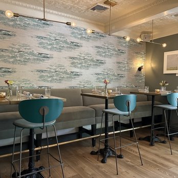 Or The Whale - Interior - Breakfast & Brunch Near Me - Nantucket, Massachusetts Or The Whale - Interior - Breakfast & Brunch Near Me - Nantucket, Massachusetts