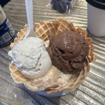 Jeni's Splendid Ice Creams - Ice Cream & Frozen Yogurt Near Me - Chicago, Illinois