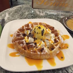 Eiscafé Forum - Waffel Eierlikör