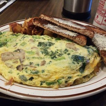 The Mug Restaurant - Breakfast & Brunch Near Me - Marshfield, Massachusetts