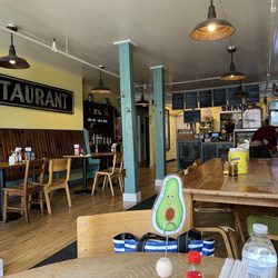 3 Squares Cafe - Cozy interior.