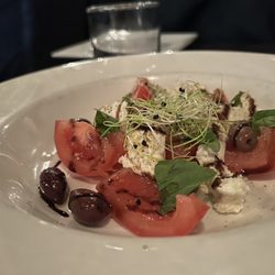 147 - Caprese salad.