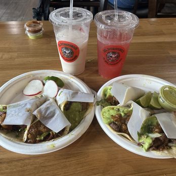 El Bombero 408 - Carne asada tacos, el pastor tacos, agua fresca - Mexican Near Me - San Jose, California El Bombero 408 - Carne asada tacos, el pastor tacos, agua fresca - Mexican Near Me - San Jose, California