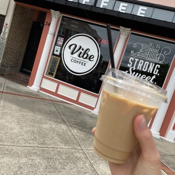 Vibe Coffee - Iced vanilla latte w caramel. - Coffee & Tea Near Me - Elizabethtown, Kentucky Vibe Coffee - Iced vanilla latte w caramel. - Coffee & Tea Near Me - Elizabethtown, Kentucky