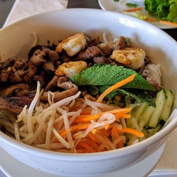 Pho Gia Long - Vermicelli with shrimp and pork, Yum! - Vietnamese Near Me - Orange, California