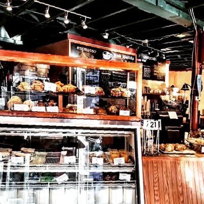Victor's Celtic Coffee & Roasters by null