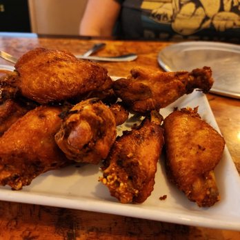 Catalina Craft Pizza - Glorious wings. All bow down to these majestic delicious beauties. - Pizza Near Me - Catalina, Arizona Catalina Craft Pizza - Glorious wings. All bow down to these majestic delicious beauties. - Pizza Near Me - Catalina, Arizona