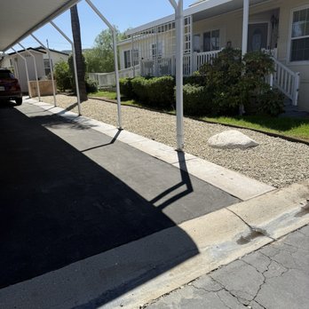 Chinchilla Tree Care - Gravel landscape on the side yard - Tree Services Near Me - Santa Clarita, California Chinchilla Tree Care - Gravel landscape on the side yard - Tree Services Near Me - Santa Clarita, California