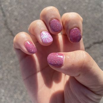 MoMo Nail Salon - Nail Salons Near Me - Englewood, Colorado