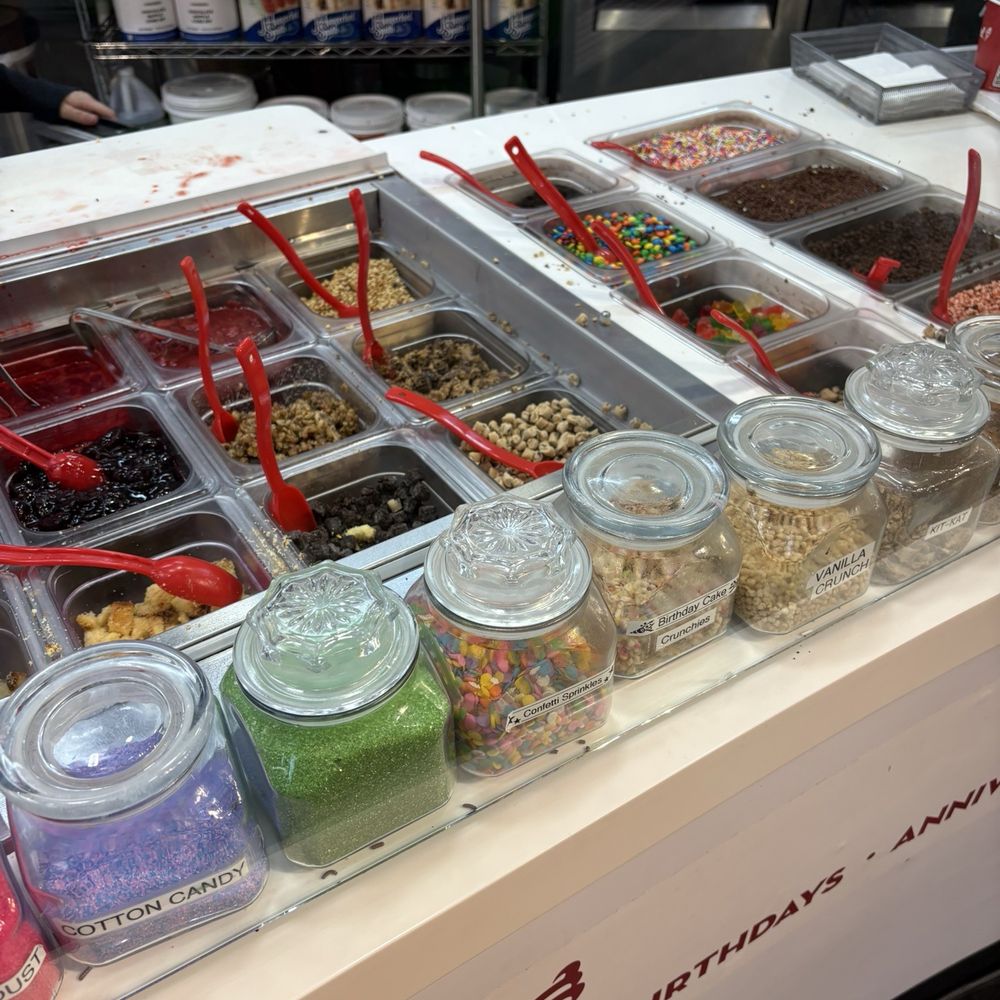 Carvel - Ice Cream & Frozen Yogurt Near Me - Lake Worth, Florida
