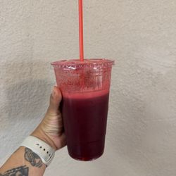 Juicy Bouquets & Biónicos - High Blood Pressure drink with added Turmeric