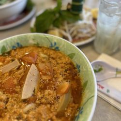 Bun rieu.