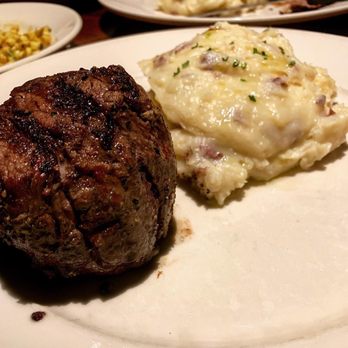 131 MAIN Restaurant - Barrel Cut Filet Mignon - New American Near Me - Blakeney, North Carolina 131 MAIN Restaurant - Barrel Cut Filet Mignon - New American Near Me - Blakeney, North Carolina