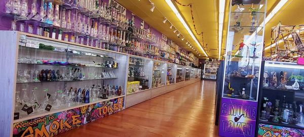 Smoke Token Smoke Shop by null