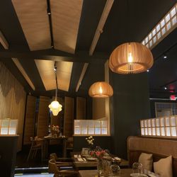 A warm and vibrant ambiance