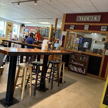 Big Fatty's BBQ - Barbeque Near Me - White River Junction, Vermont