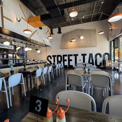 Street Taco Company - Clean environment (3pm on a Saturday - not much of a crowd).