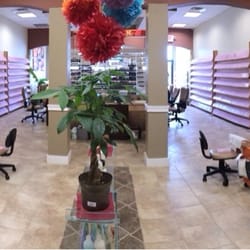 Solar Nail & Spa - Overview of the pedicure chairs