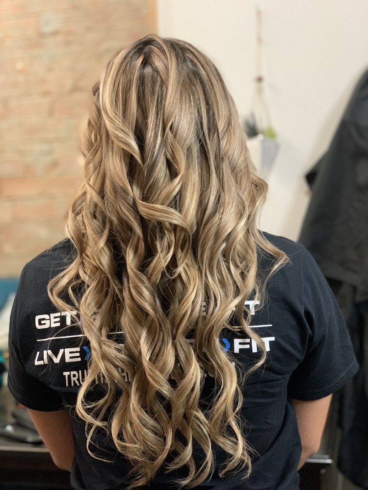 VIDA HAIR STUDIO Updated August 2024 14 Photos 220 N Chadbourne