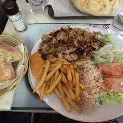 Efes - Kebab assiettes with garlic and Algerian sauce - so good!