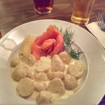 Bishops Arms - Lax med dillstuvad potatis. - Pubs Near Me - Stockholm, Alberta Bishops Arms - Lax med dillstuvad potatis. - Pubs Near Me - Stockholm, Alberta