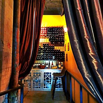 Wishbone & Flynt - Entrance to secret bar - Cocktail Bars Near Me - Fort Worth, Texas