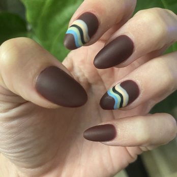 Tips Toes Nail Studio - Nail Salons Near Me - Santa Monica, California