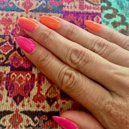 Hot pink to orange transition style