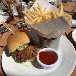 P. J. CLARKE’S - Updated February 2025 - 269 Photos & 220 Reviews - 601 ...